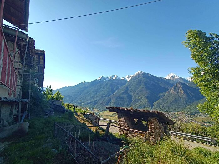 Case in Vendita e in Affitto - 2