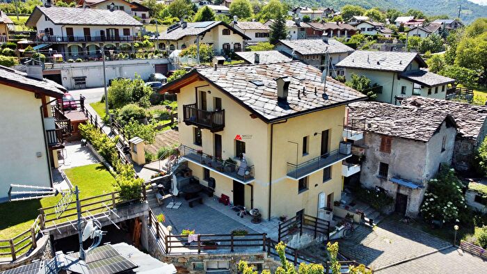 Appartamento quadrilocale in vendita in Località Grange, Saint Marcel