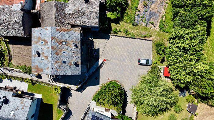 Case in Vendita e in Affitto - 2