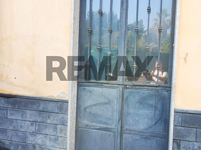 Appartamento trilocale in vendita in Stradale San Giorgio, Catania