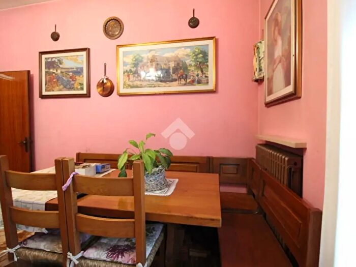 Casa quadrilocale in vendita in Via Cesenatico, Cesena