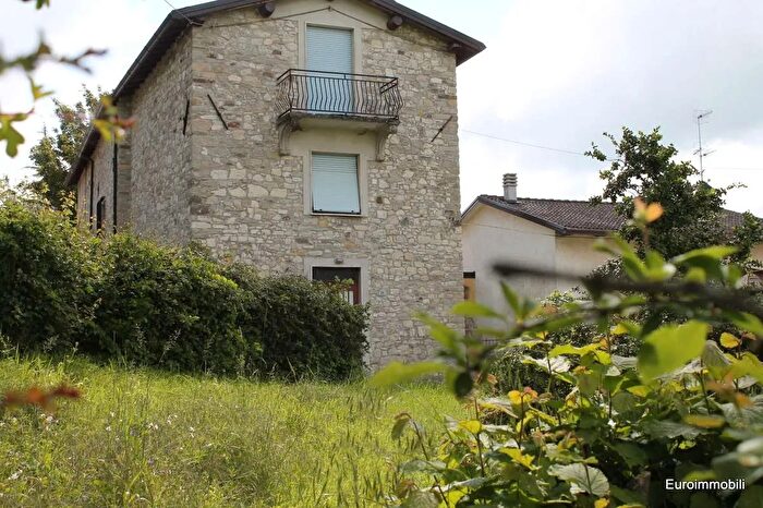 Casa con 6 locali in vendita in Strada Signano, Neviano Degli Arduini
