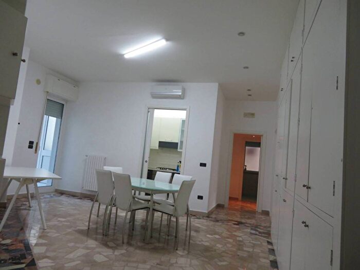 Appartamento quadrilocale in affitto in Via Monte Sabotino, Stazione, Foggia