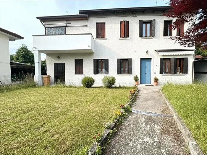 Casa quadrilocale in vendita in Via G Antonini, Treviso