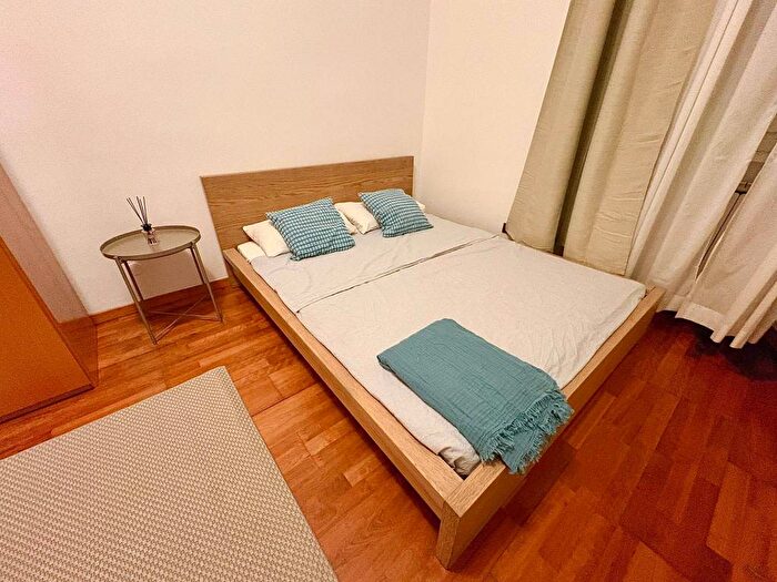 Appartamento monolocale in affitto in Via Breno, Lodi Brenta, Milano