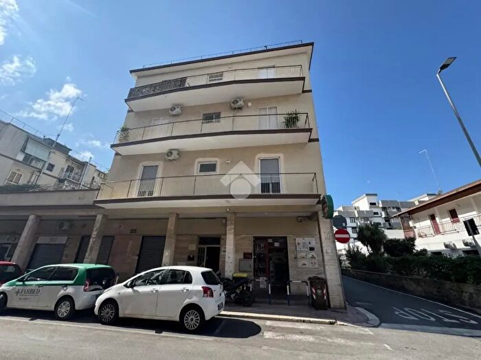 Appartamento quadrilocale in vendita in Via Armando Diaz, Bari