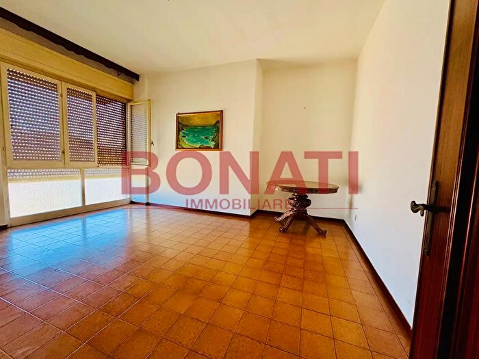 Appartamento quadrilocale in vendita in Follo