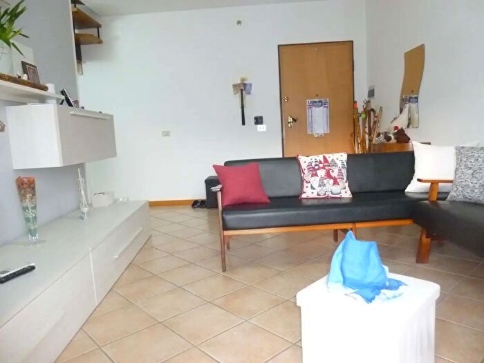 Appartamento con 6 locali in vendita in Via Macero Sauli, Forli