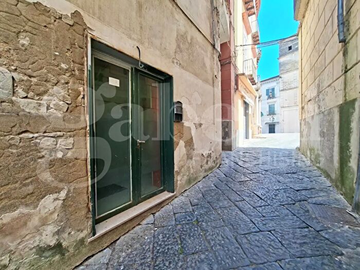 Appartamento bilocale in vendita in Largo San Giovanni Snc, Teano