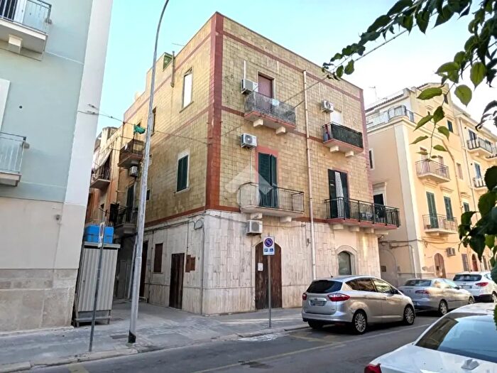 Appartamento trilocale in vendita in Via Marina, Margherita Di Savoia