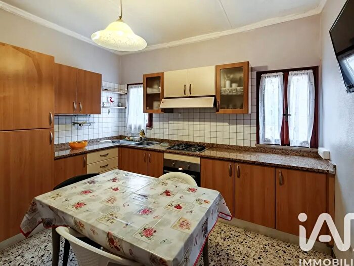 Casa con 7 locali in vendita in Via Filippo Corridoni, Civitanova Marche