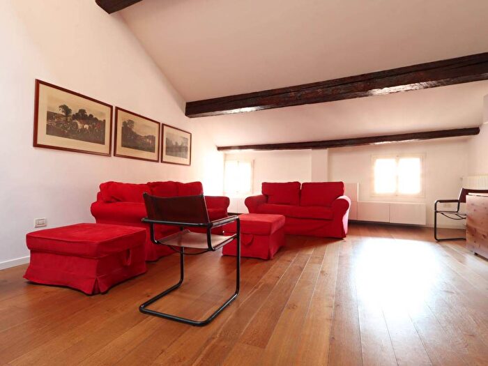 Appartamento con 5 locali in affitto in Contra San Domenico, Centro Storico, Vicenza