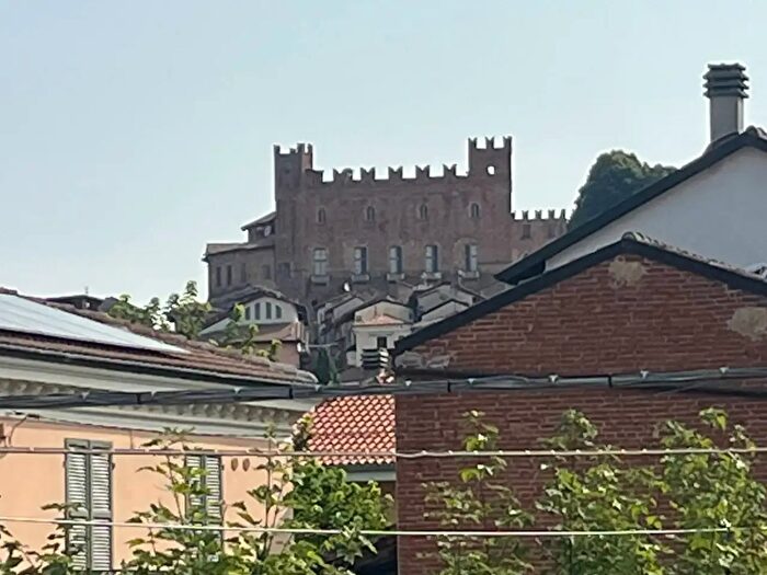 Casa con 14 locali in vendita in Via San Giovanni Bosco, Montemagno Monferrato