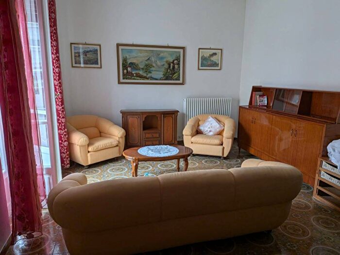 Appartamento quadrilocale in affitto in Strada Valmanera, Stadio, Asti