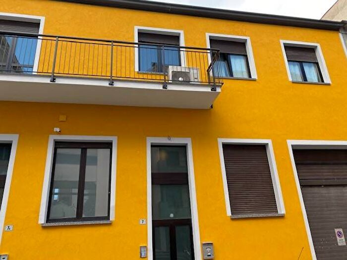 Appartamento monolocale in affitto in Via dei Crollalanza, Navigli Darsena, Milano