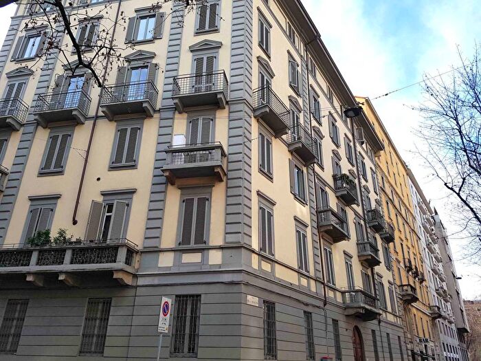 Appartamento con 5 locali in affitto in Via della Moscova, Moscova, Milano