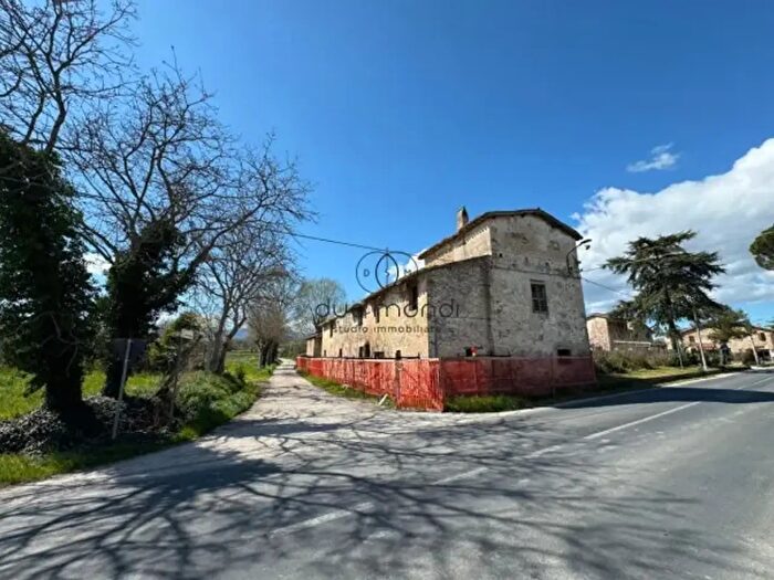 Casa in vendita in Via Mercatello, Castel Ritaldi
