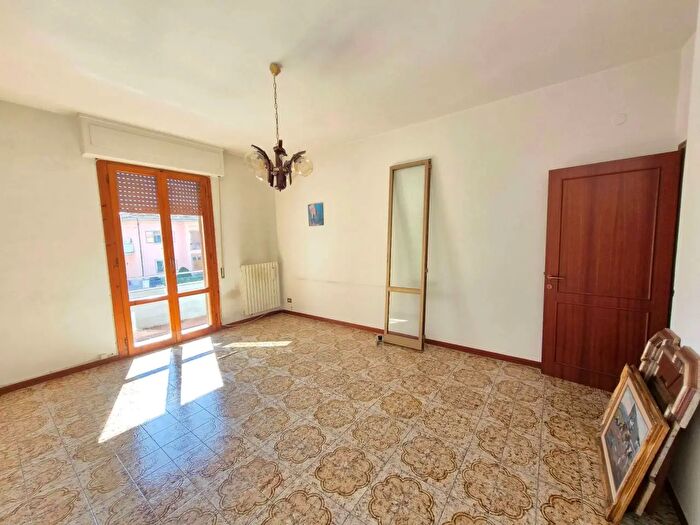 Appartamento trilocale in vendita in Via Bini, Montespertoli