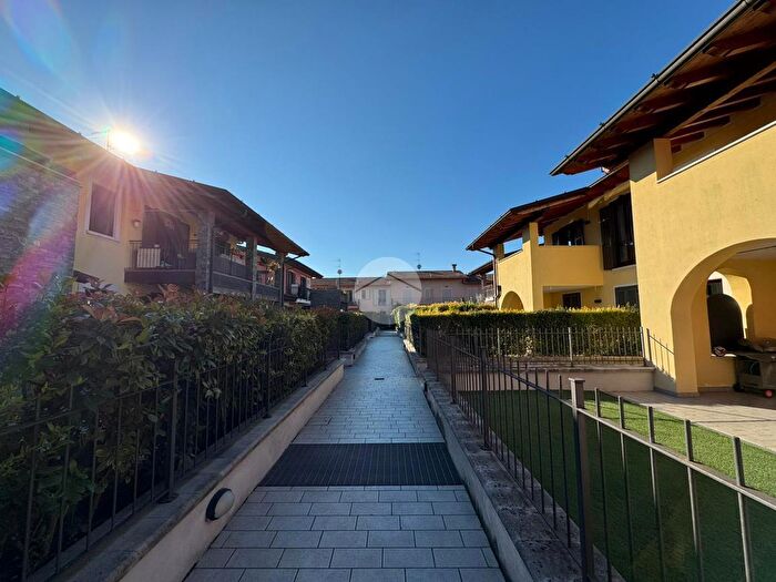 Appartamento bilocale in vendita in Via Mandolossa, Gussago