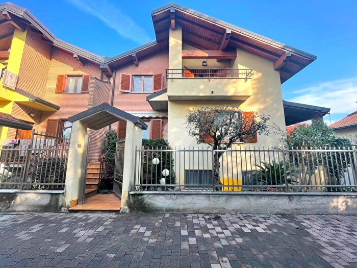 Casa con 5 locali in vendita in Via Mesero, Boffalora Sopra Ticino