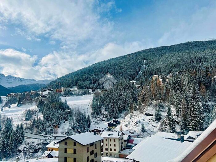 Appartamento trilocale in affitto in Via le ponti, Semogo, Valdidentro