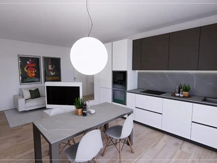 Appartamento trilocale in vendita in Via Martiri di Monte Sole, Bologna