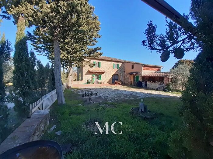 Casa con 12 locali in vendita in San Casciano In Val Di Pesa