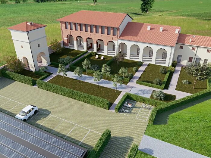 Appartamento trilocale in vendita in Strada di Settecà, Vicenza