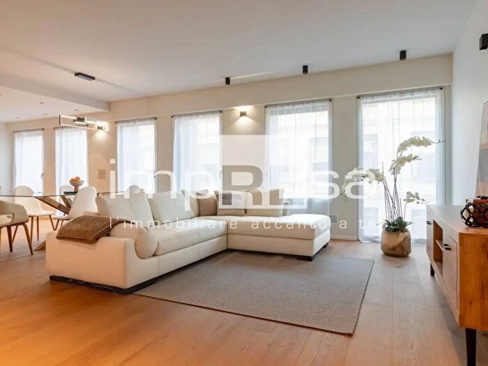 Appartamento con 5 locali in vendita in Via Collalto, Treviso