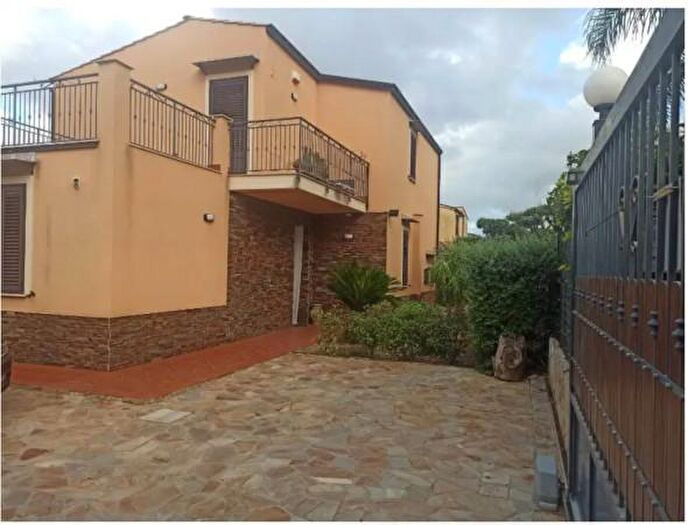 Casa monolocale in vendita in Via Chiesazza Sperone, Altavilla Milicia