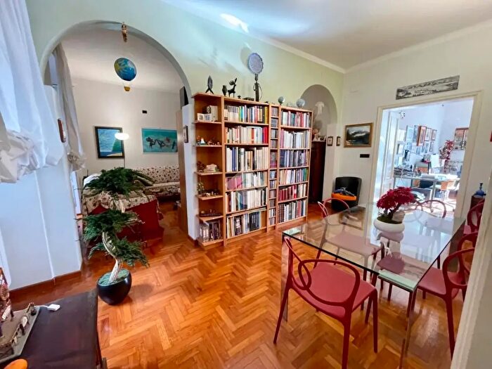 Appartamento con 5 locali in vendita in Via Trebisonda, Genova