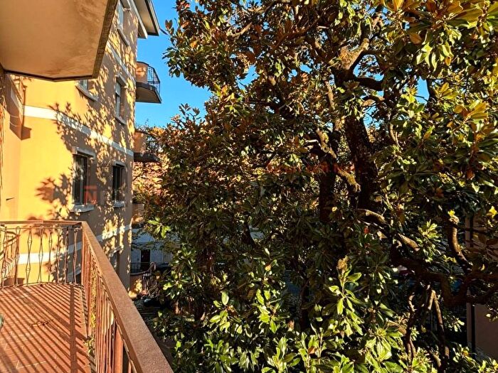 Appartamento trilocale in affitto in Via Gian Battista Cipani, Via Veneto Borgo Trento, Brescia
