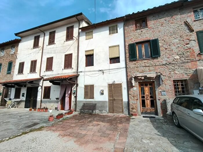 Casa quadrilocale in vendita in Capannori