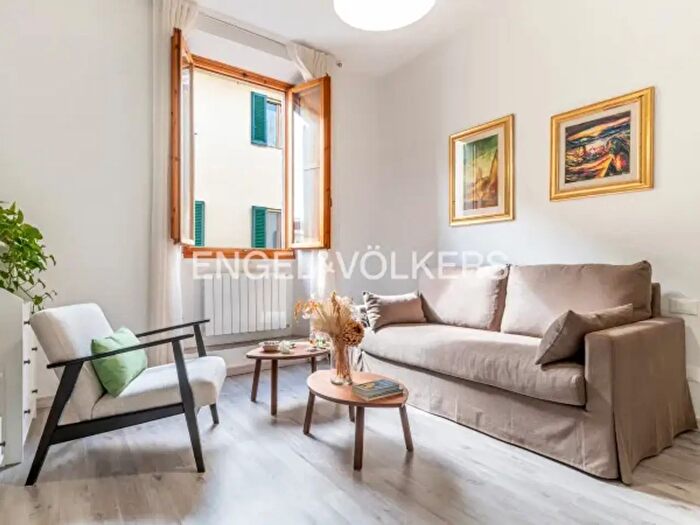 Appartamento trilocale in vendita in Via Rodolfo Tortoli, Firenze