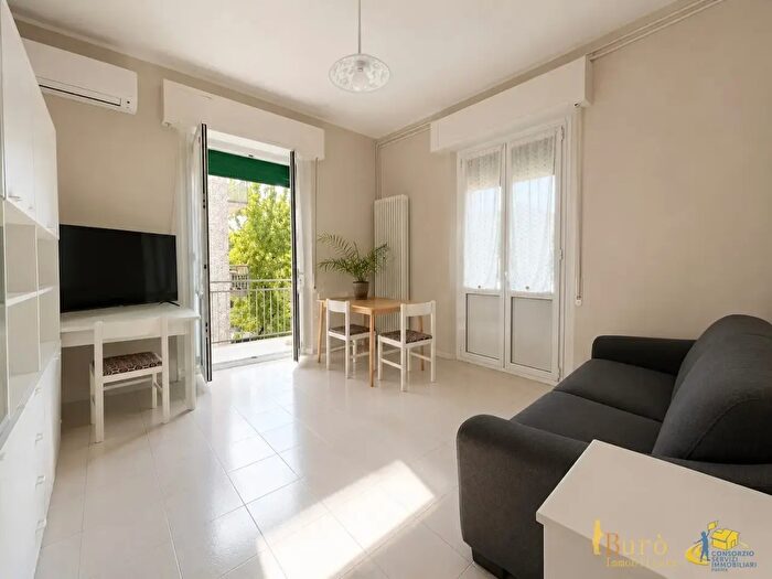 Appartamento trilocale in vendita in Viale Piacenza, Parma
