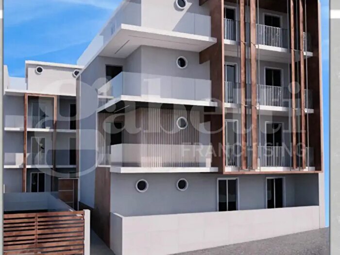 Casa quadrilocale in vendita in Via Miraglia, Lusciano