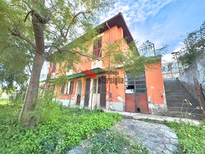 Casa con 7 locali in vendita in Via De Amicis, Sanremo