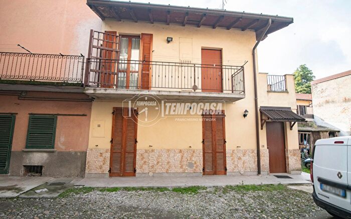 Appartamento bilocale in vendita in Via Massari, Canonica DAdda