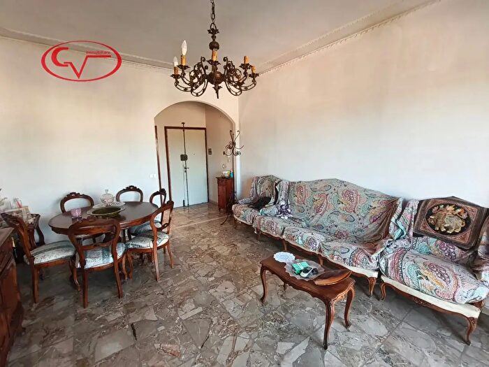 Appartamento con 5 locali in vendita in Via Maggio, Montevarchi