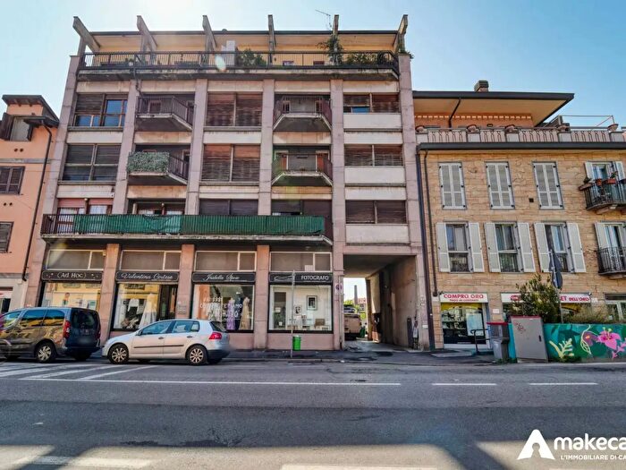 Appartamento bilocale in vendita in Via Dezza, Melegnano