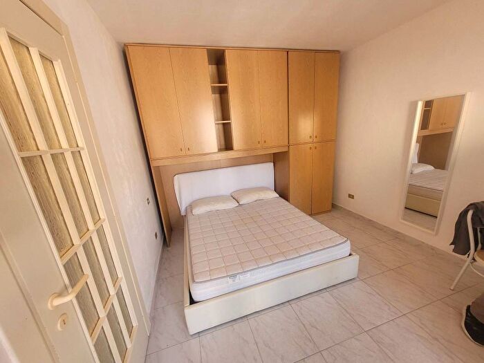 Appartamento monolocale in affitto in Via Pastrengo, Isola, Milano
