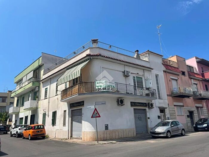 Appartamento quadrilocale in vendita in Via Firenze, Nettuno