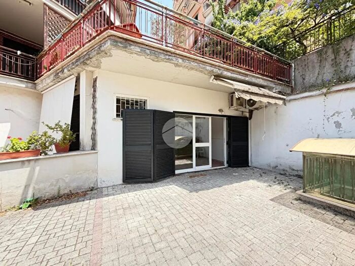 Appartamento bilocale in vendita in Via della Pisana, Roma