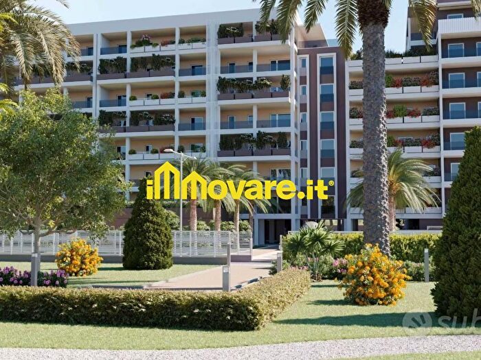 Appartamento quadrilocale in vendita in Via Giovanni Amendola, Bari