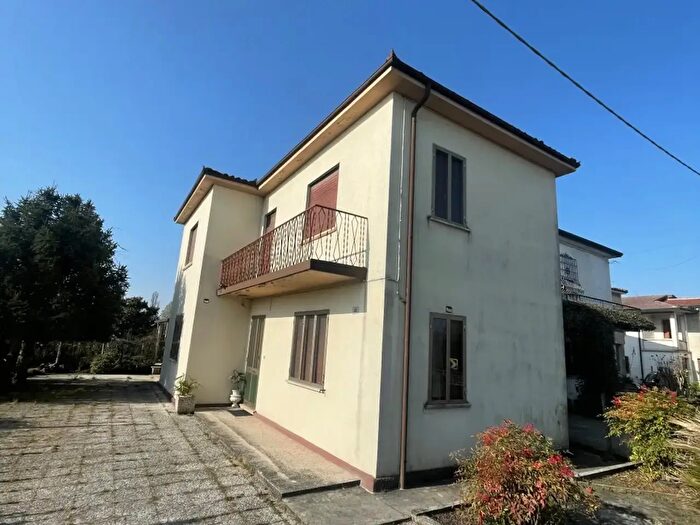 Casa con 5 locali in vendita in Via Monte Pasubio, Dueville