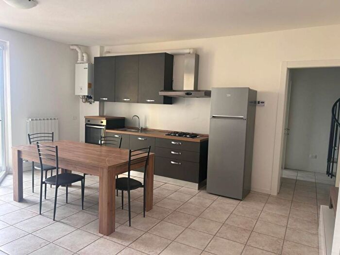 Appartamento trilocale in affitto in Meggiaro Alto, Este