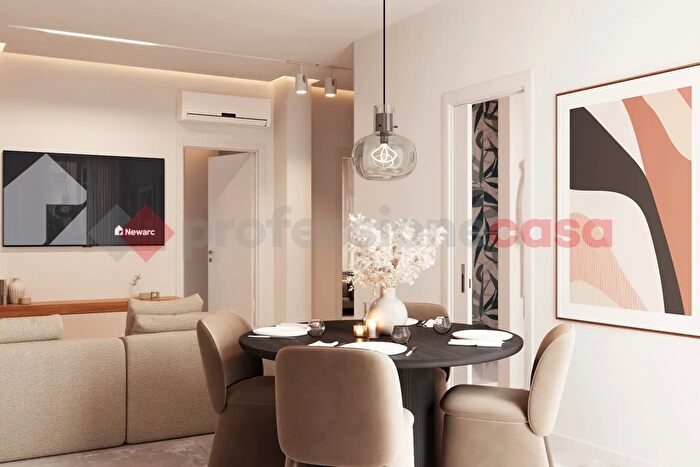 Appartamento trilocale in vendita in Piazza Campanella, Torino