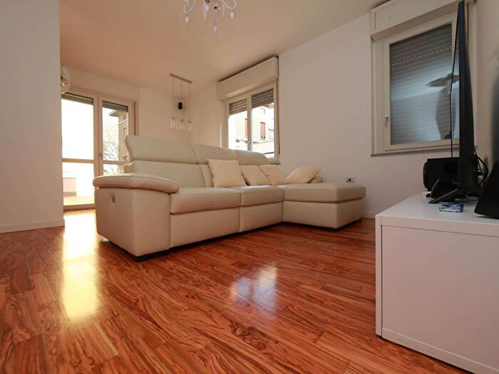 Appartamento bilocale in affitto in Via Foscolo, Piazza Santa Maria, Busto Arsizio