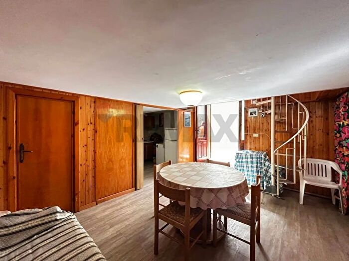 Appartamento trilocale in vendita in Via dei Devita, Vieste