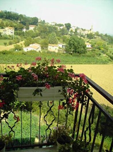 Appartamento con 6 locali in vendita in Piazza della Libertà, Castelplanio